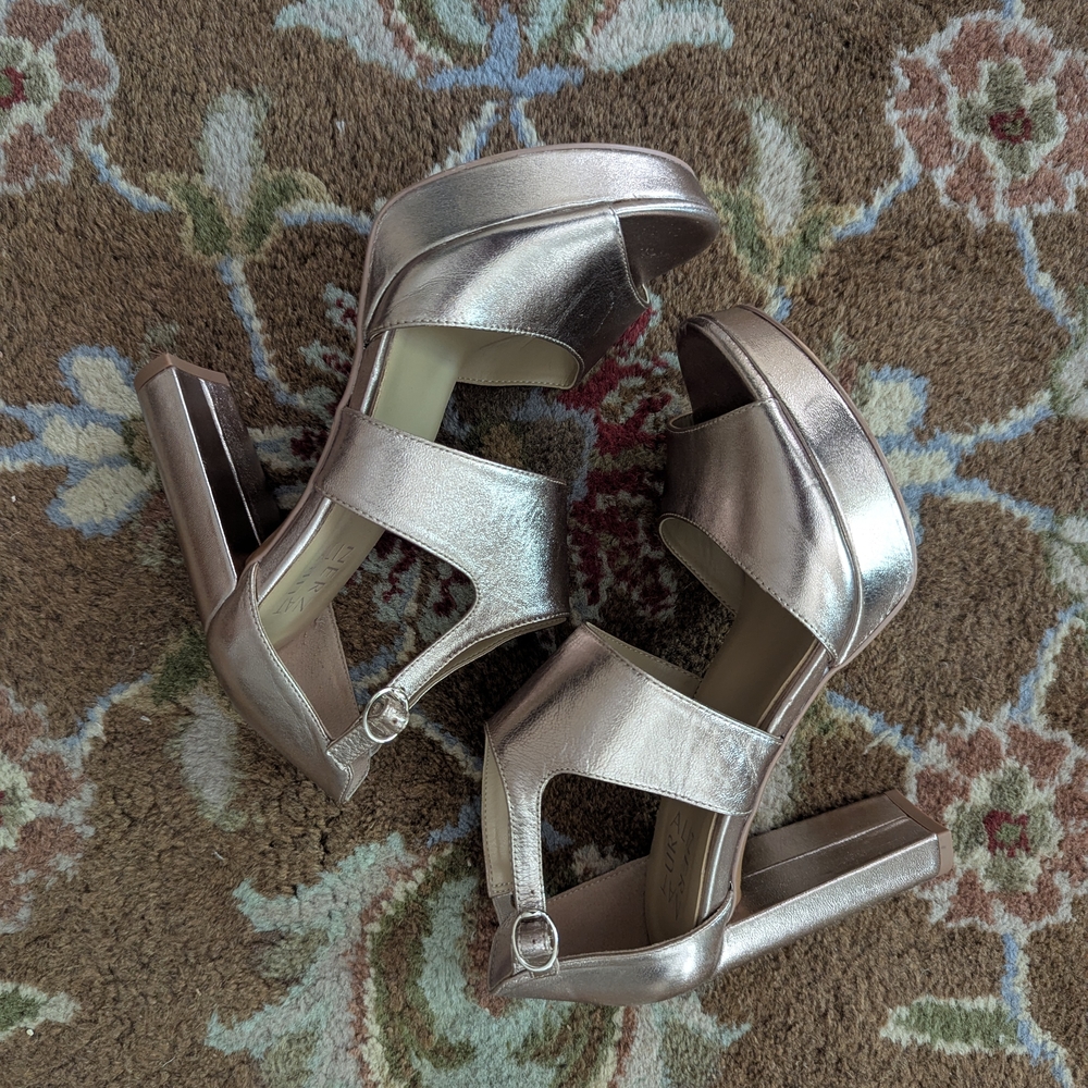 Naturalizer Silver Strappy Heels